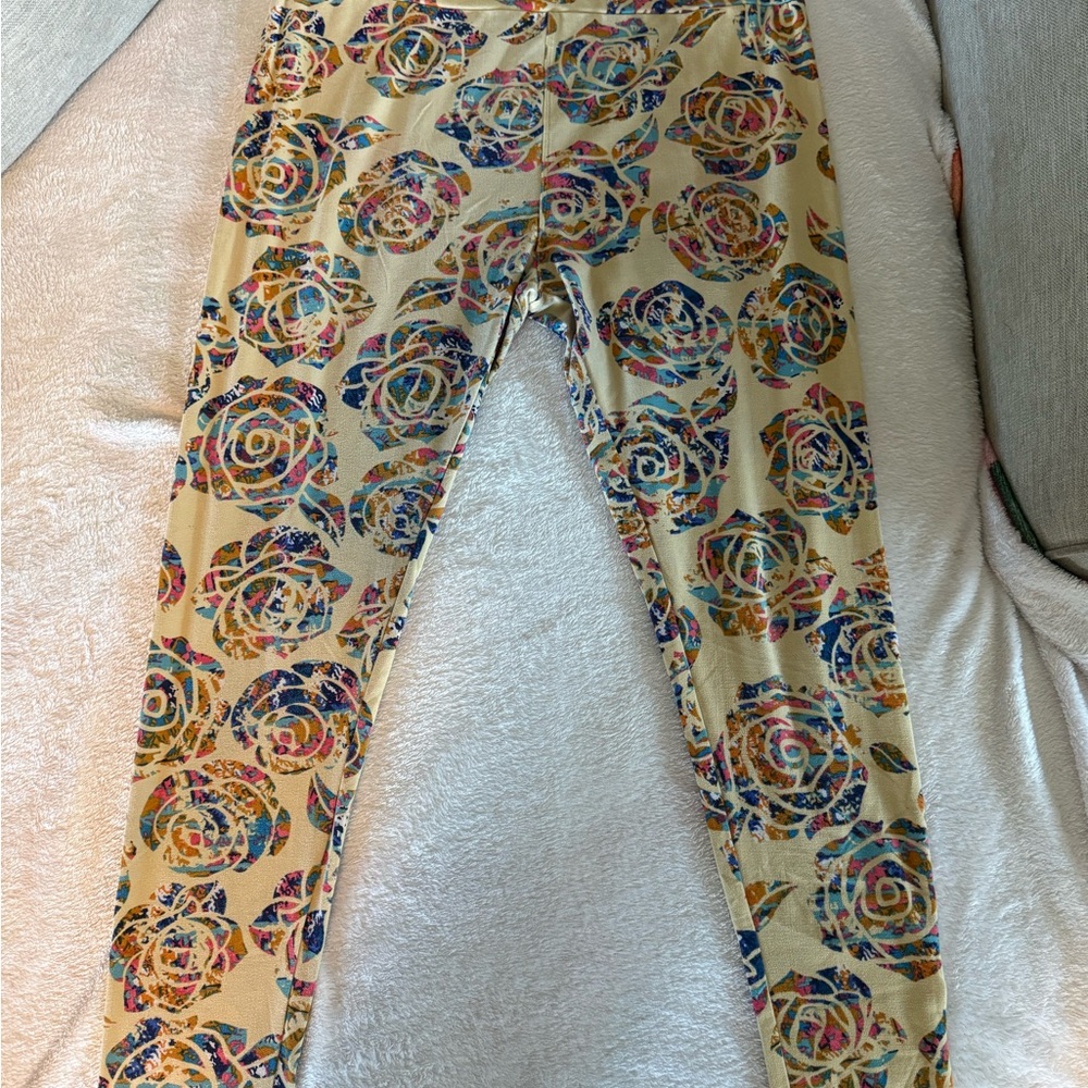 LuLaRoe Leggings with Multicolor Spiral Design